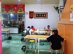 大堂-魏旺湖北正宗牛肉面(硚口公园店)