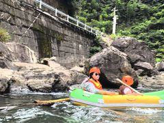 -安吉龙王山峡谷漂流