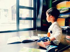 -钟书阁(松江泰晤士小镇店)