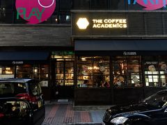 这张就是公众号的图片-The Coffee Academïcs(铜锣湾店)
