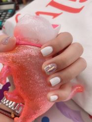 -七彩虹美甲美睫 半永久