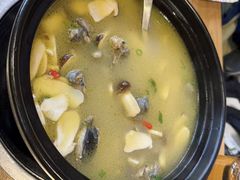 姬松茸炖鸡-妈妈的味道(和顺古镇店)