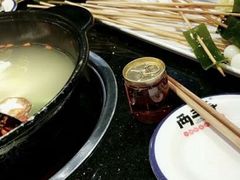 -两三事小郡肝串串香火锅(桂庙店)