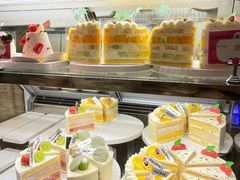 应季白巧水果千层-PAOPAO Bakery&Café(港汇店)