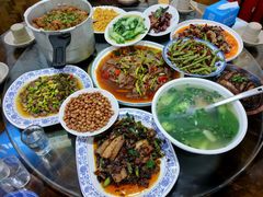 -聚八方土菜馆(余松路店)