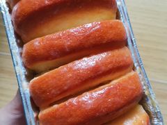 松软炼乳面包-巴黎贝甜(大宁国际商业广场店)