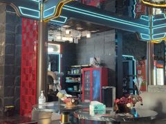 -屋有岛沉浸游戏旗舰店(中山公园店)