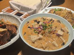 -95号酱骨·一块豆腐(展春园西路店)