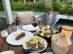 -三亚亚龙湾瑞吉酒店·宴悦Driftwood·游水海鲜·牛排·草坪·私人定制