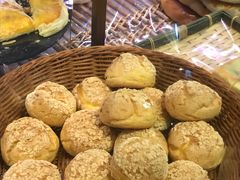 爆浆脆皮泡芙-昆明冠生园·蛋糕·面包(朗悦湾店)