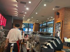 -星巴克(上海虹桥新天地二店)