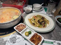 -禄婶鸡煲·打边炉