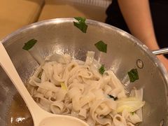 嬷嬷翘脚牛肉粉-小满手工粉(北京富力广场店)
