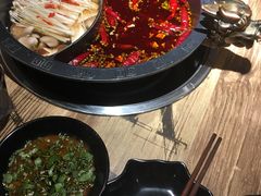 -销魂美蛙鱼头火锅(上海首店)