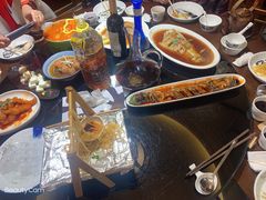 -东口码头·烧鸽子·鱼头泡饼·地方菜(金鹰悦城店)