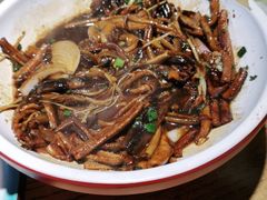 -吴越荣记苏州菜·松鼠桂鱼100%活鱼现做(斜塘老街店)