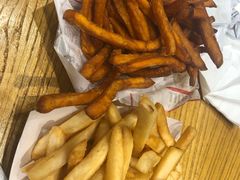 -The Habit Burger Grill 哈比特汉堡(爱琴海店)
