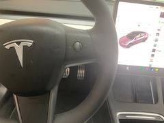 -TESLA 特斯拉(郑州正弘城体验店)