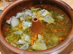 建水汽锅鸡小份-麦麦山云南菜(复地活力城店)