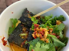 -黑色经典臭豆腐·湖南特产(步行街店)