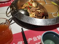 -左庭右院鲜牛肉火锅(金山万达店)