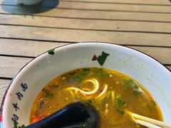 -钢阳酸菜红烧牛肉面(季乐路店)