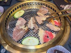 -铭牛烧肉·和牛海鲜自助(高新月牙湖店)