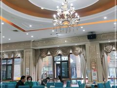 大堂-巨元河鲜酒楼·清远特色菜名店(英德店)