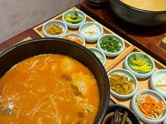 -银米·云南传统过桥米线(双廊黑金冠店)