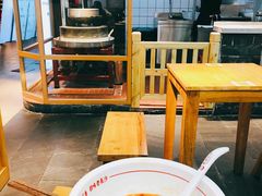 招牌红烧牛肉米粉-呷佬·长沙手工米粉(金沙江路店)