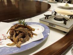 -梅花香里大酒店(郁金香路店)