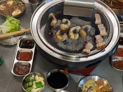 -围炉肉舍•炭烤活鳗•丹东海鲜烤肉(步行街店)