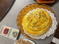 -东口码头·烧鸽子·鱼头泡饼·地方菜(金鹰悦城店)