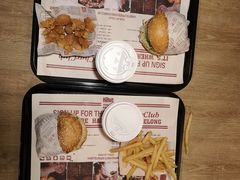 -The Habit Burger Grill 哈比特汉堡(复兴soho店)