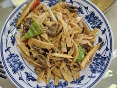 -天天向上素食餐厅(五台山店)