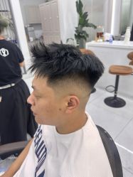 -尤司男士国潮理发馆