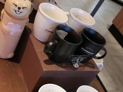-星巴克臻选(莘庄仲盛店)