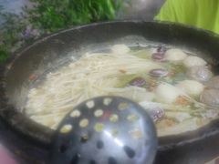 -墨脱石锅椰子鸡•海鲜糟粕醋(榆亚路店)