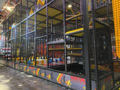 -嗨翻Hi-Fun竞技主题乐园·蹦床亲子生日轰趴(国光1937店)