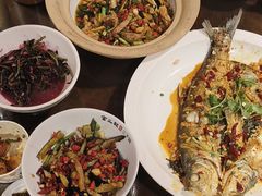 -富正毅三下锅·湘西韵味(天门山索道店)