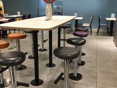 大堂-麦当劳(火车北站餐厅)