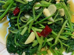 炝炒红薯苗-牛八宝桂林米粉(八里庄店)