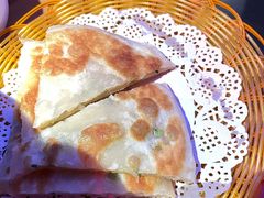 葱花饼-胖哥俩肉蟹煲(河北勒泰购物中心店)