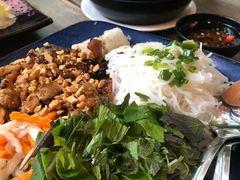 烤猪肉凉拌河粉-Le Chalet Dalat