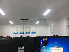 -上海市材料工程学校