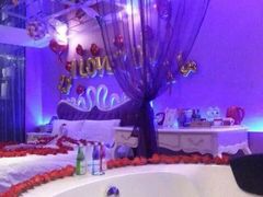 -天鹅恋主题酒店(光谷广场步行街店)