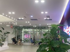 -英派斯健身旗舰店(海信国际中心馆)