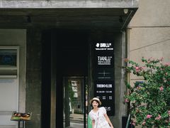 -锅炉咖啡·西餐·音乐酒厂