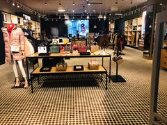 -宁波杉井奥特莱斯广场