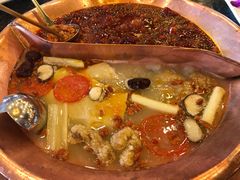 太极鸳鸯锅底-老码头火锅(骡马市店)